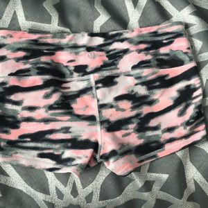 Lululemon shorts Sz 4